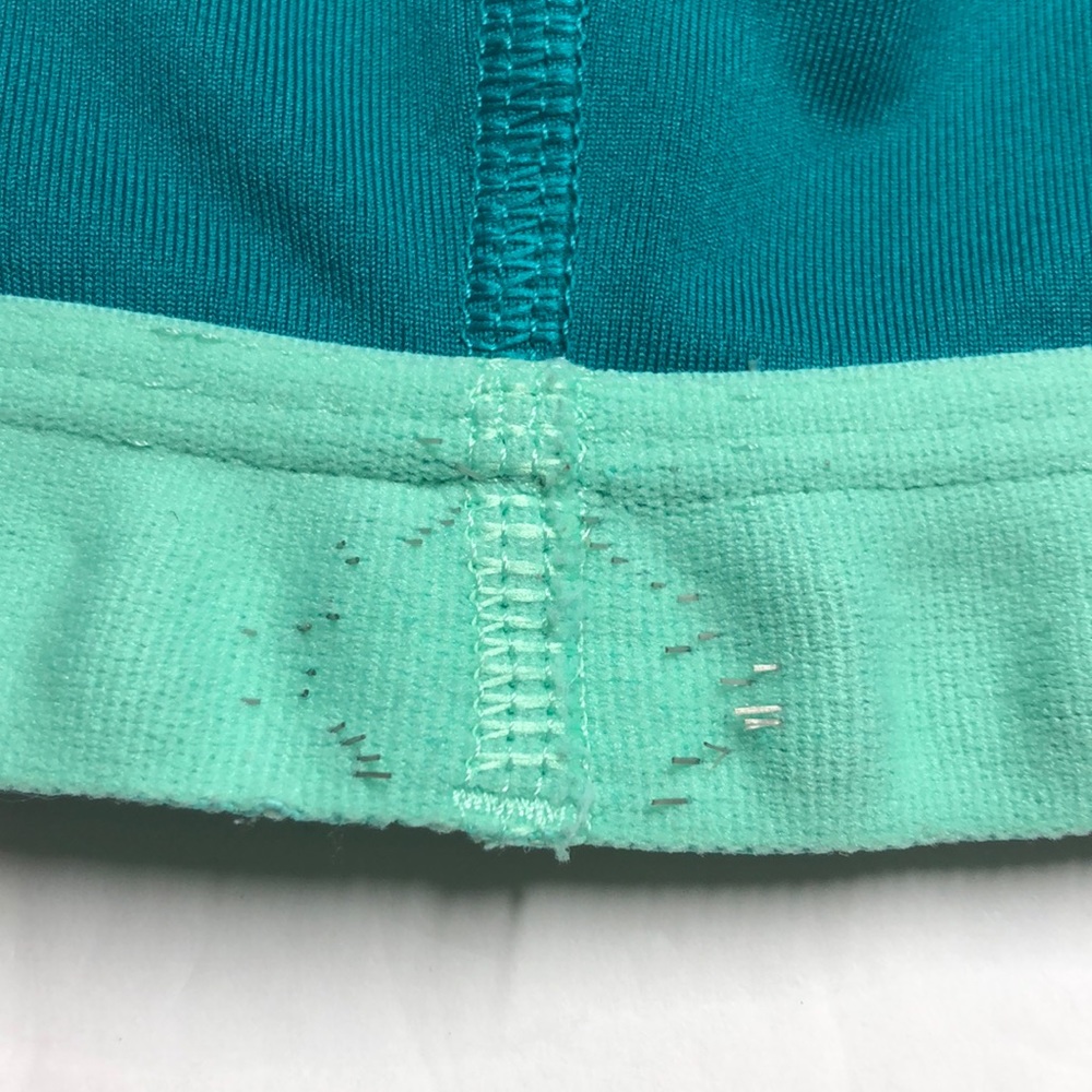 Nike Dri-Fit green sports bra size medium - Picture 5 of 6